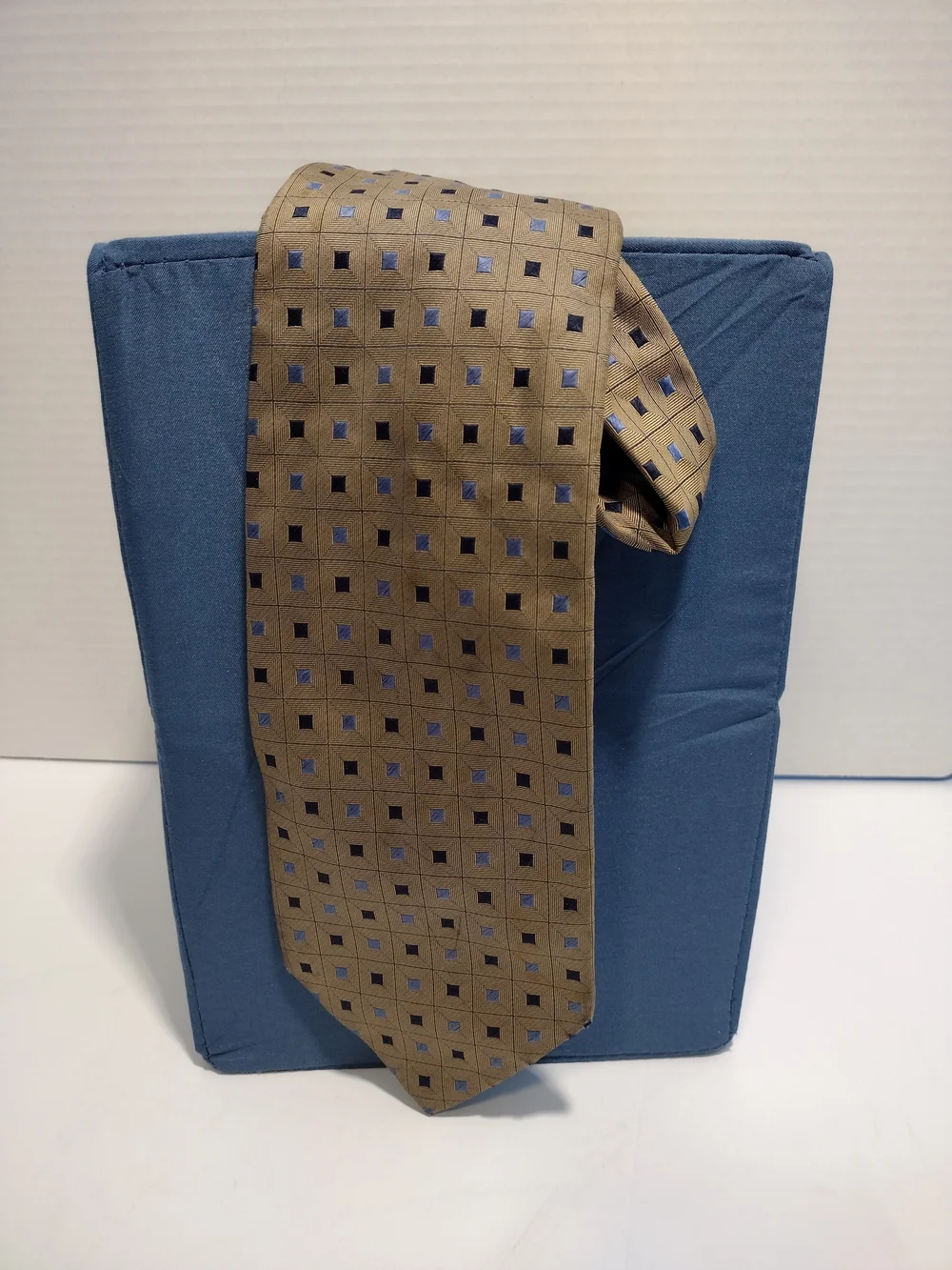 Dormeuil light brown